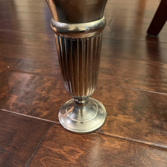 Vintage Silver Coated brass vase - Picture 3 of 8
